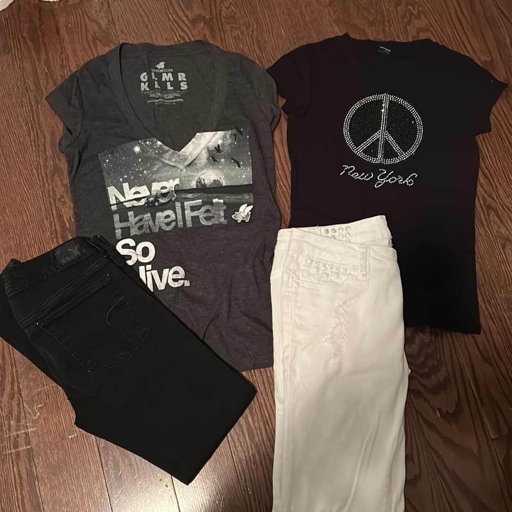 Bundle #3 2 pairs of Jeans and 2 T-Shirts